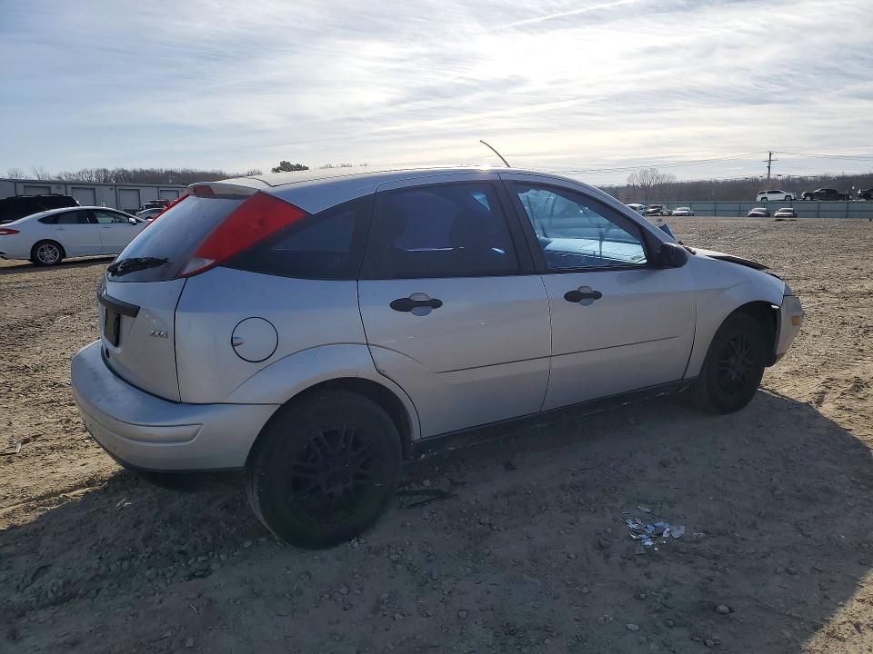 2005 Ford Focus ZX5