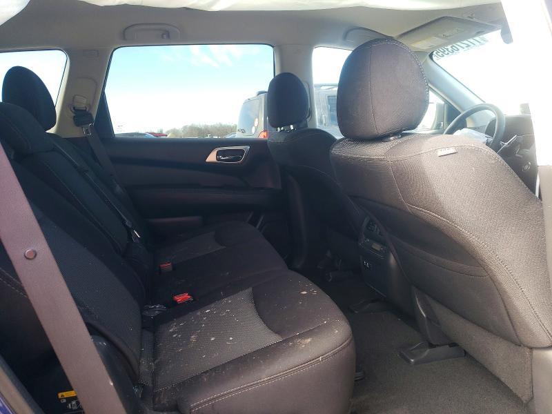 2020 Nissan Pathfinder s