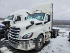 2019 Freightliner Cascadia 126 Semi Truck