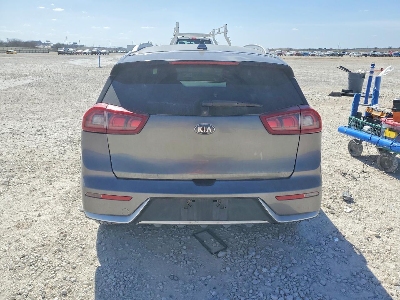 2018 KIA Niro fe