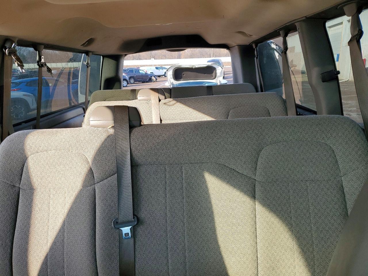 2010 GMC Savana G3500 LT