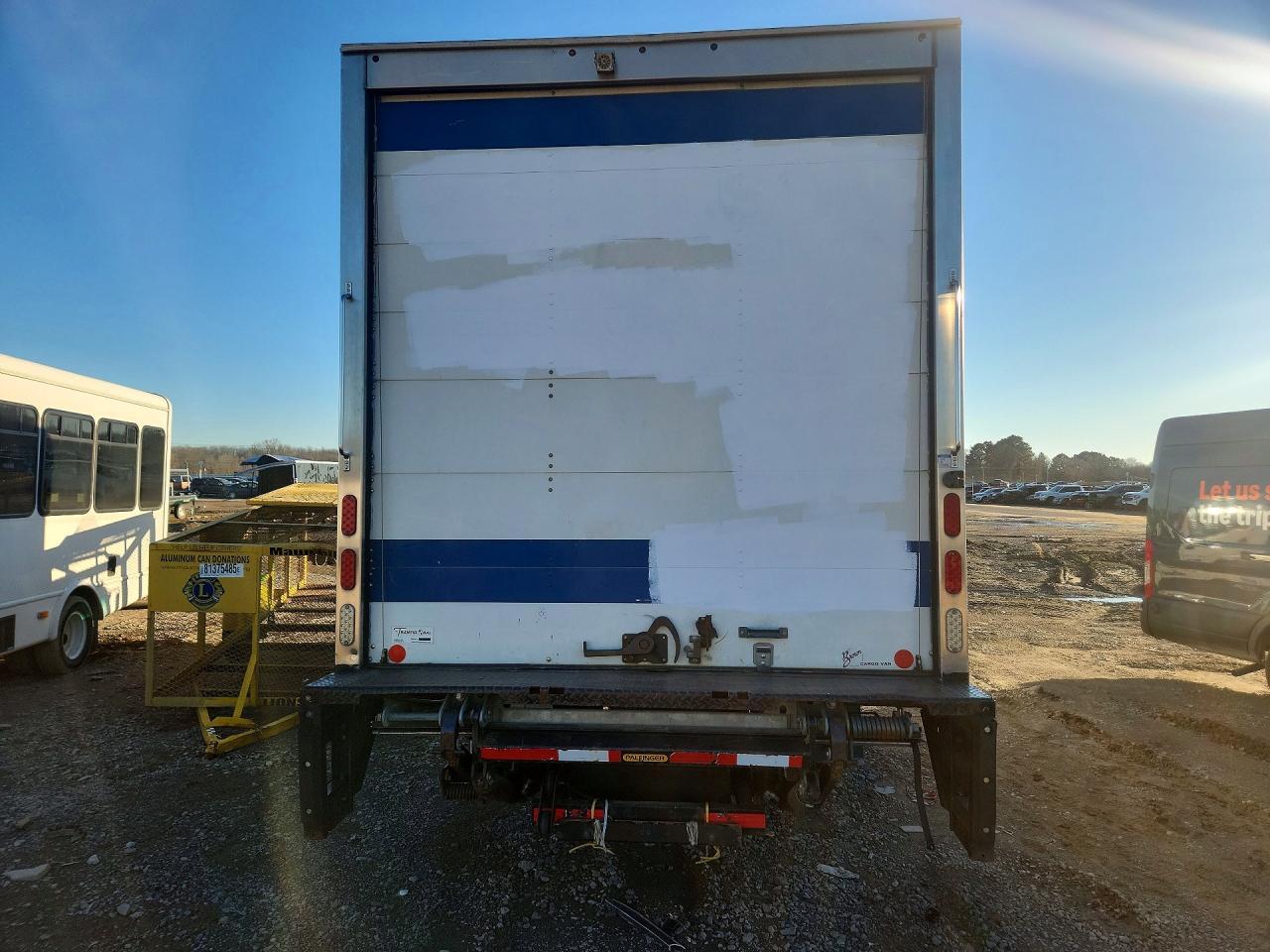 2017 Isuzu NRR