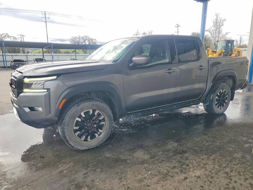 2022 Nissan Frontier s