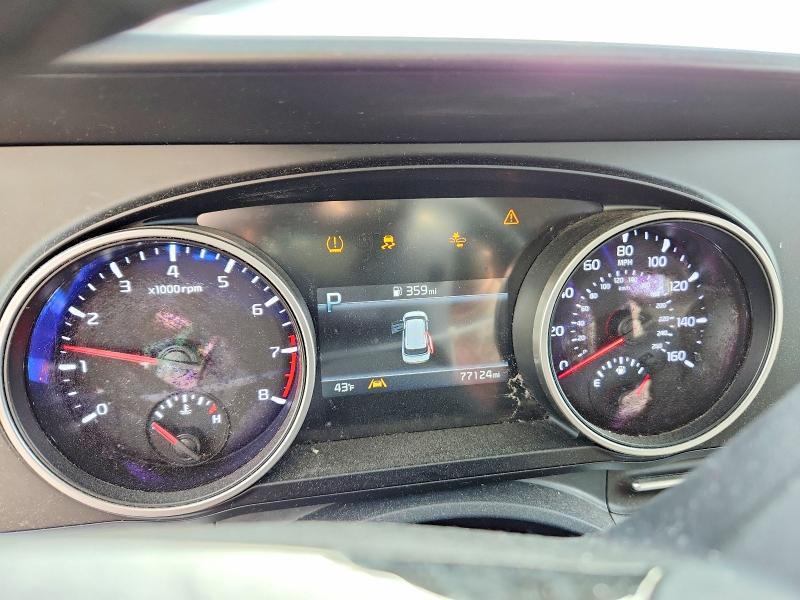 2022 KIA Carnival lx