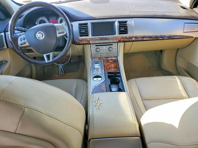 2011 Jaguar XF