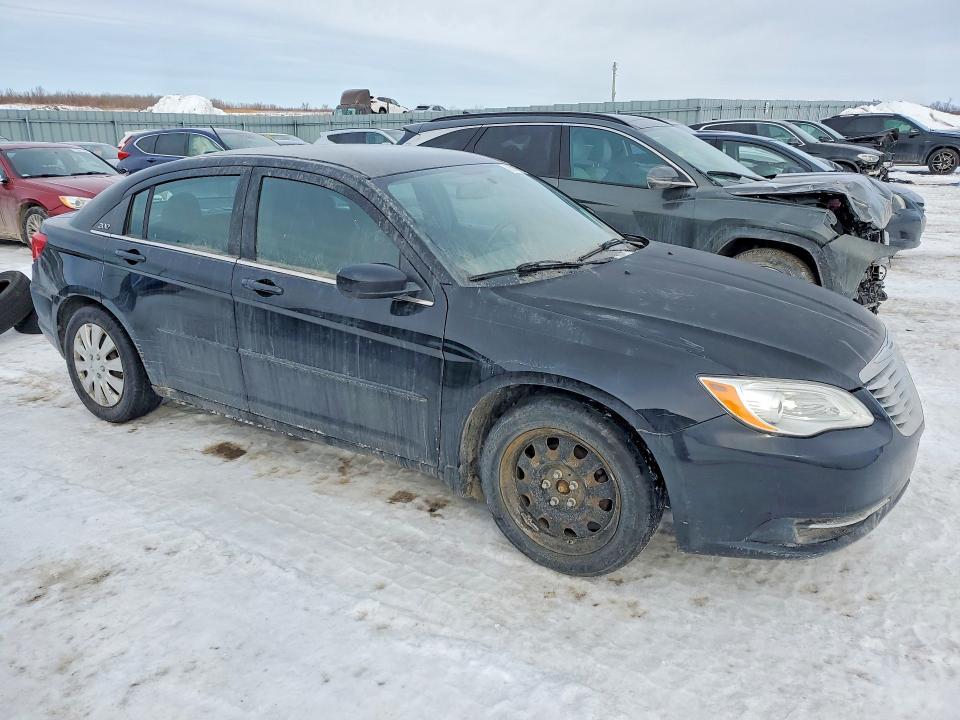 2013 Chrysler 200 lx