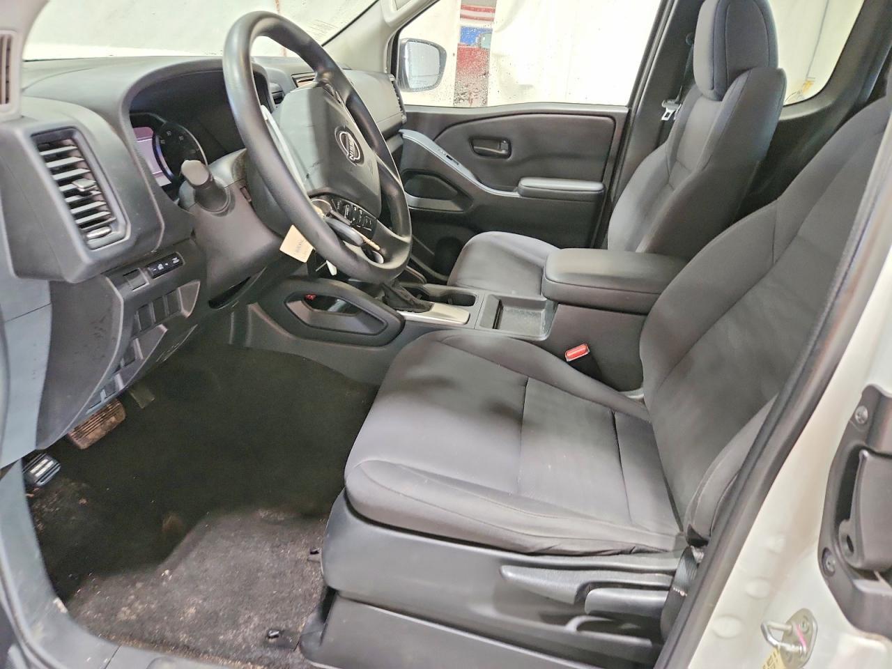 2022 Nissan Frontier S