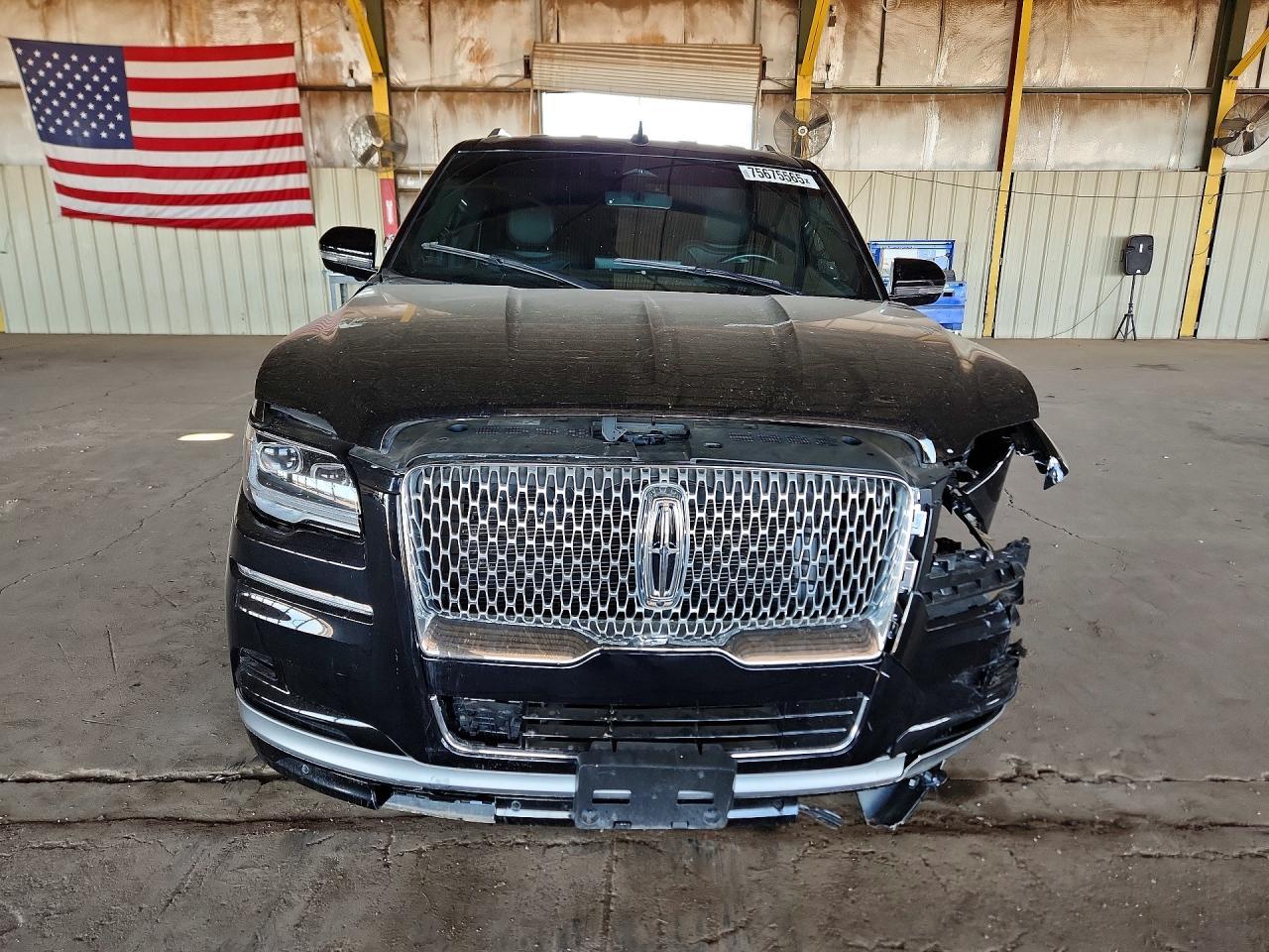 2023 Lincoln Navigator l