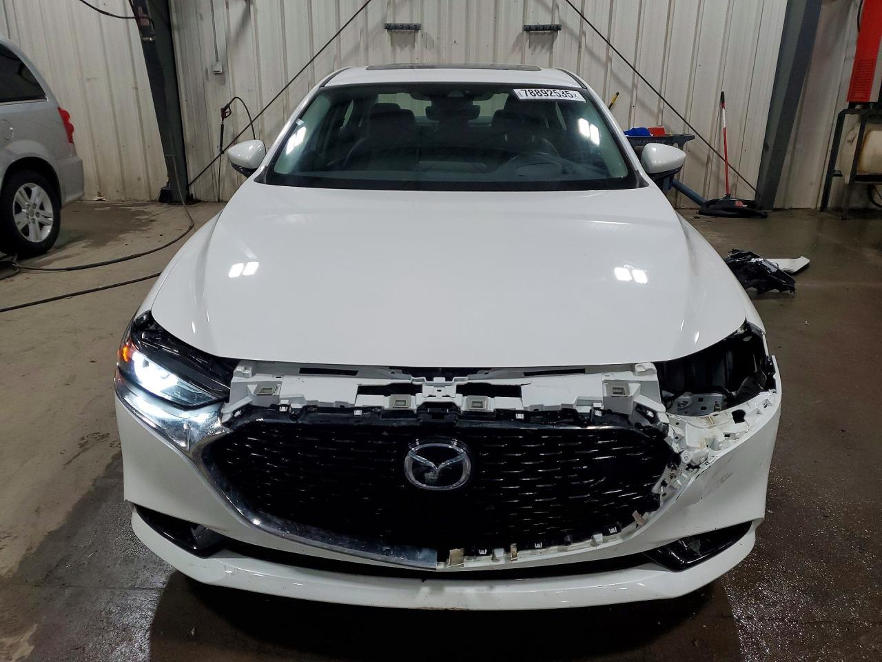 2019 Mazda 3 Premium