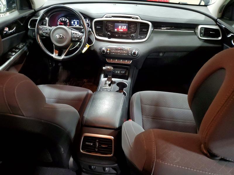 2016 KIA Sorento lx V6