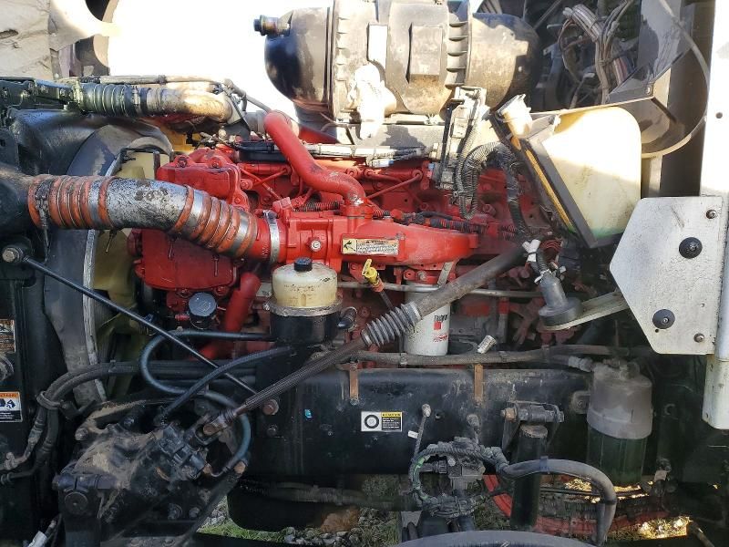 2014 Kenworth T800-Semi Truck