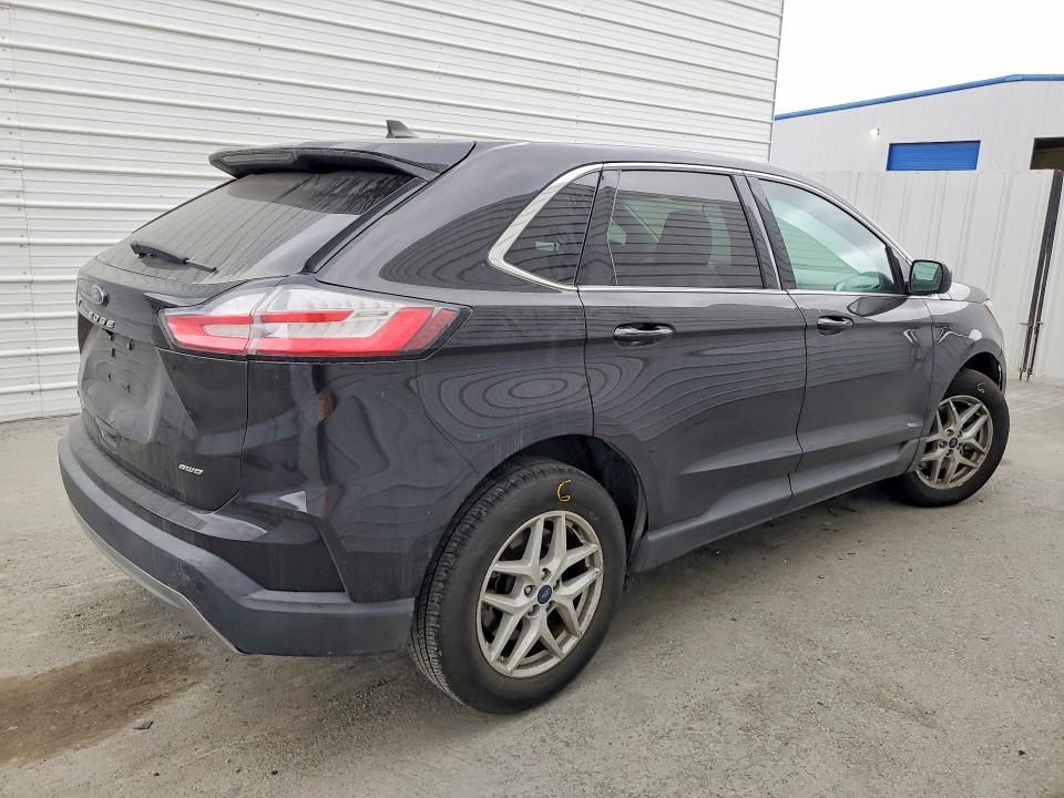 2022 Ford Edge sel