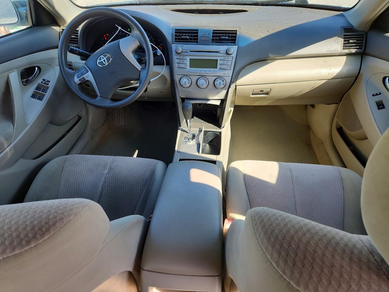 2010 Toyota Camry le V6