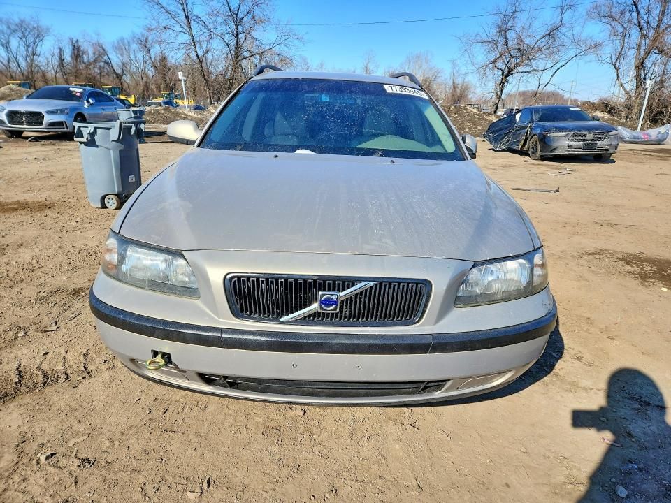 2002 Volvo V70