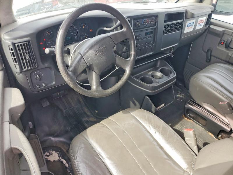 2005 Chev Express G2500