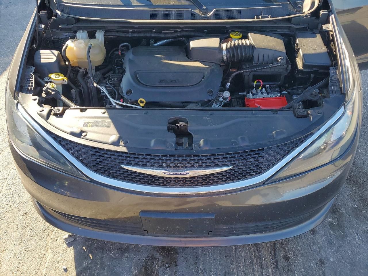 2020 Chrysler Voyager lx