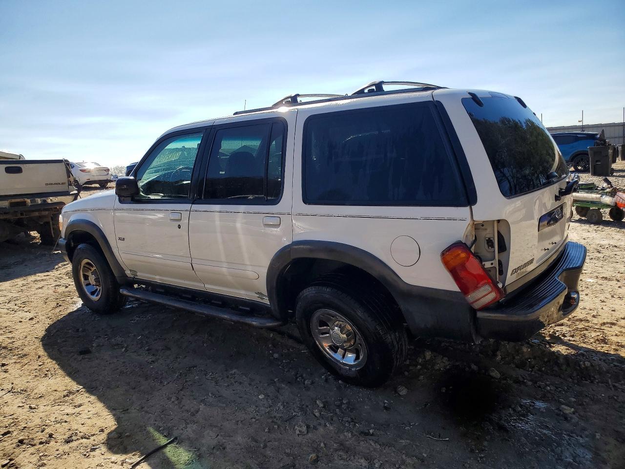 2000 Ford Explorer xls