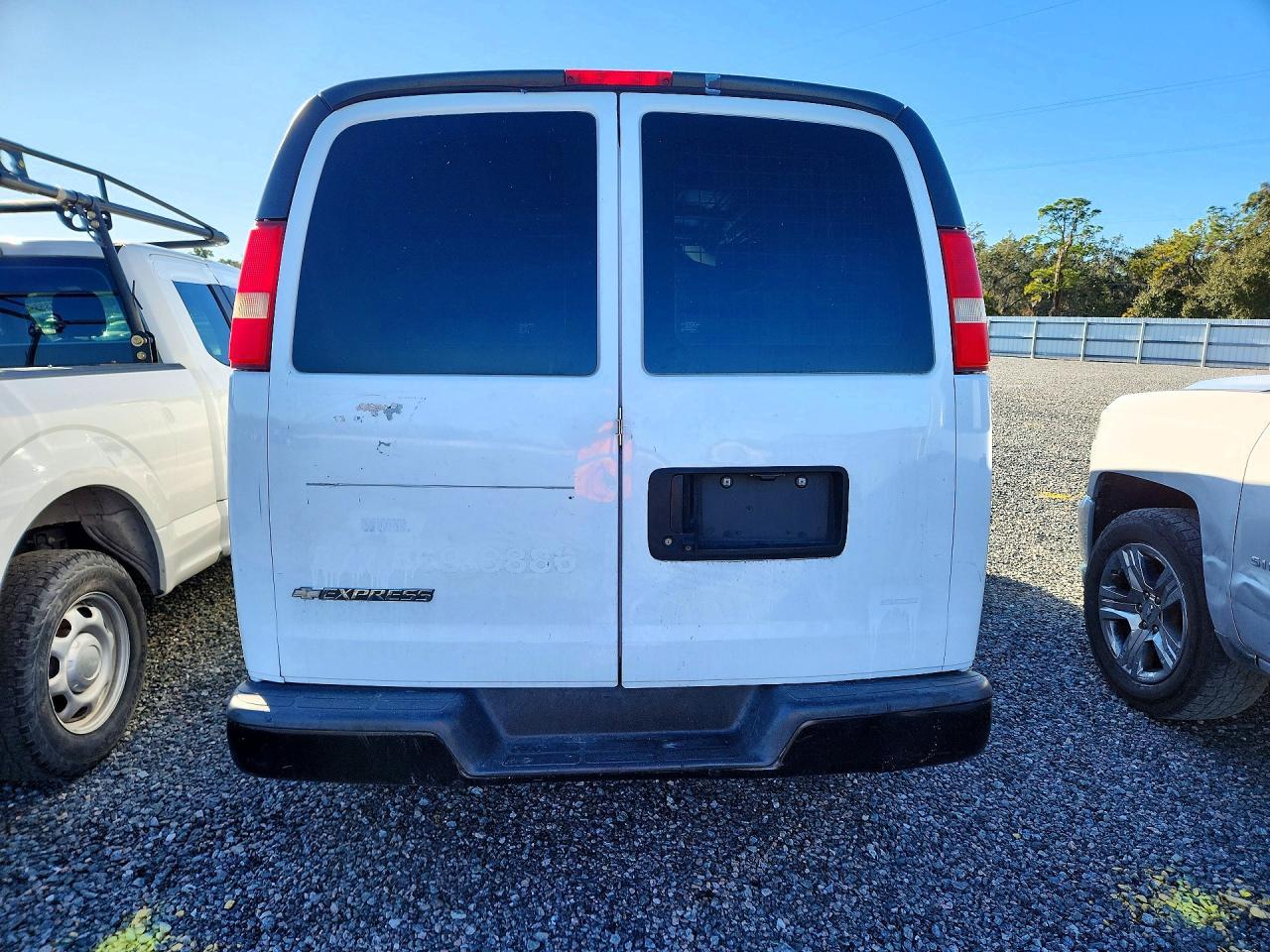 2017 Chev Express G2500