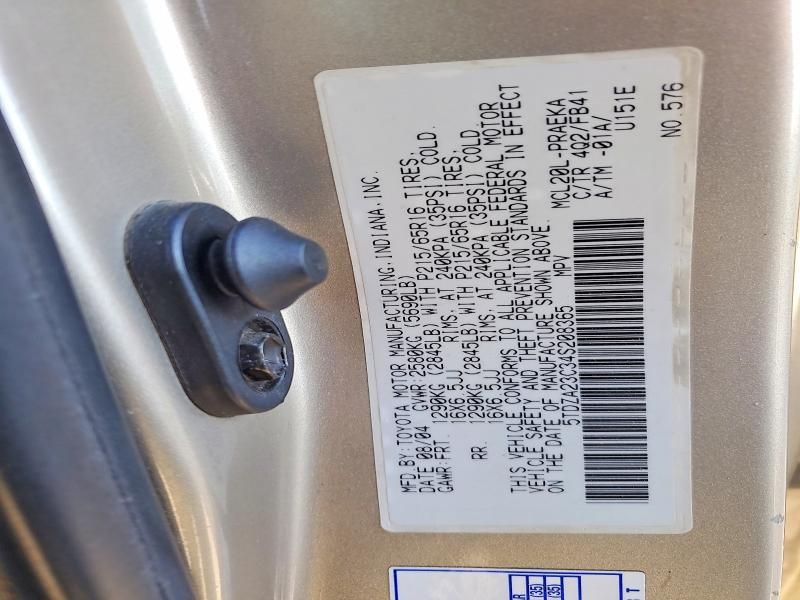 2004 Toyota Sienna ce