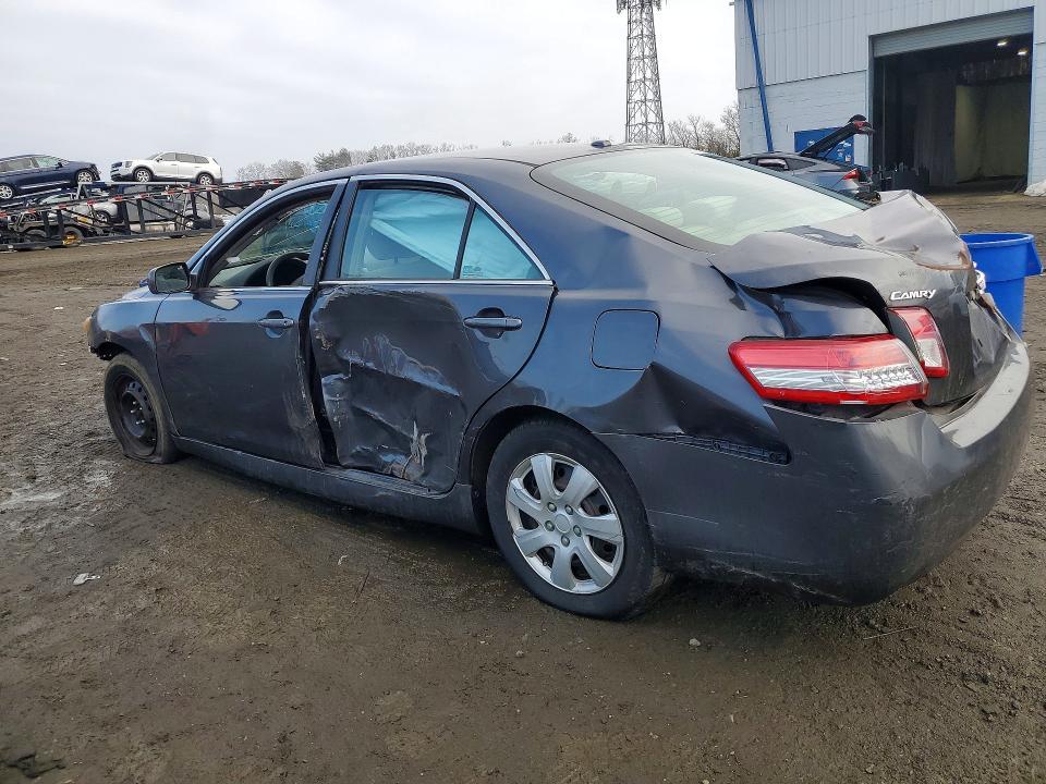 2010 Toyota Camry le