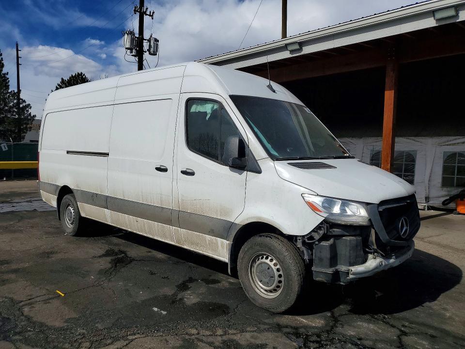 2022 Mercedes-Benz Sprinter 2500
