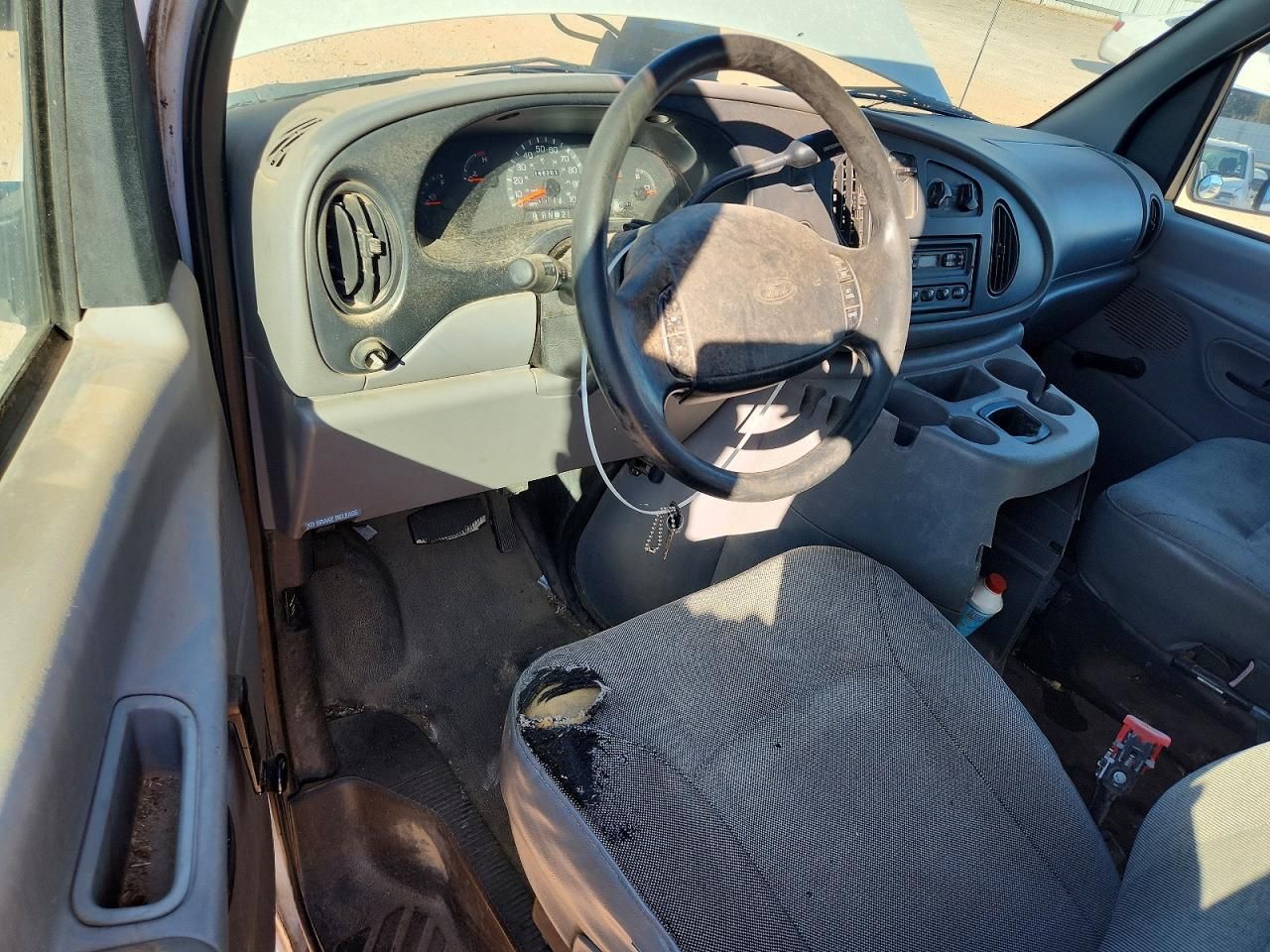 2000 Ford Econoline E150 Van