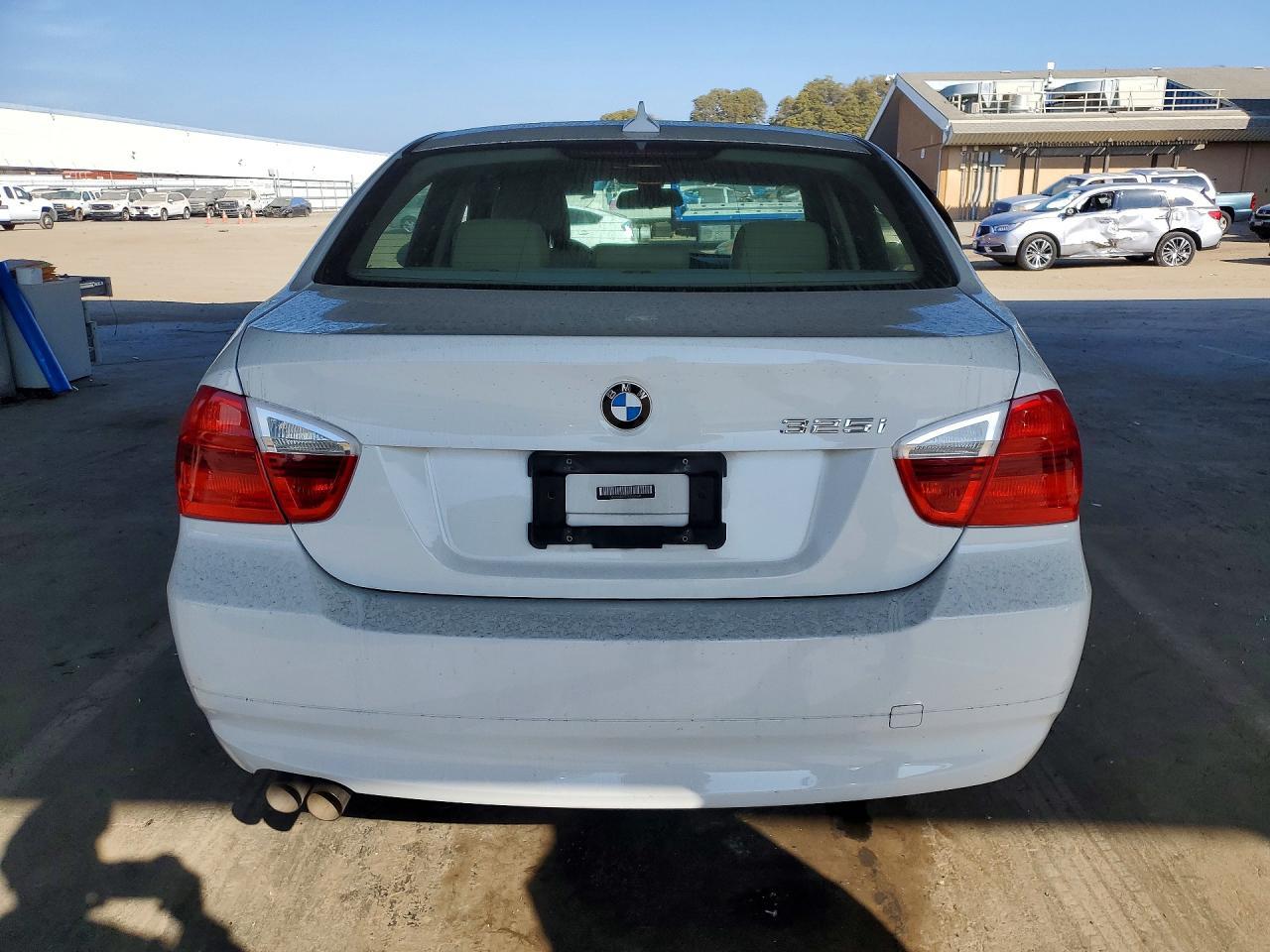 2006 BMW 325 i