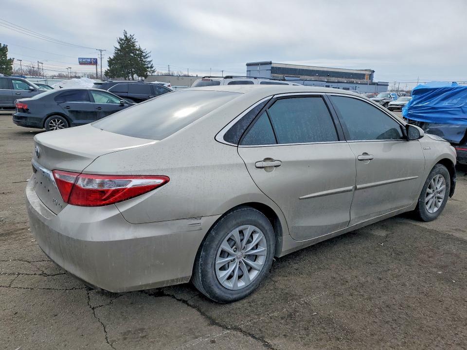 2015 Toyota Camry Hybrid