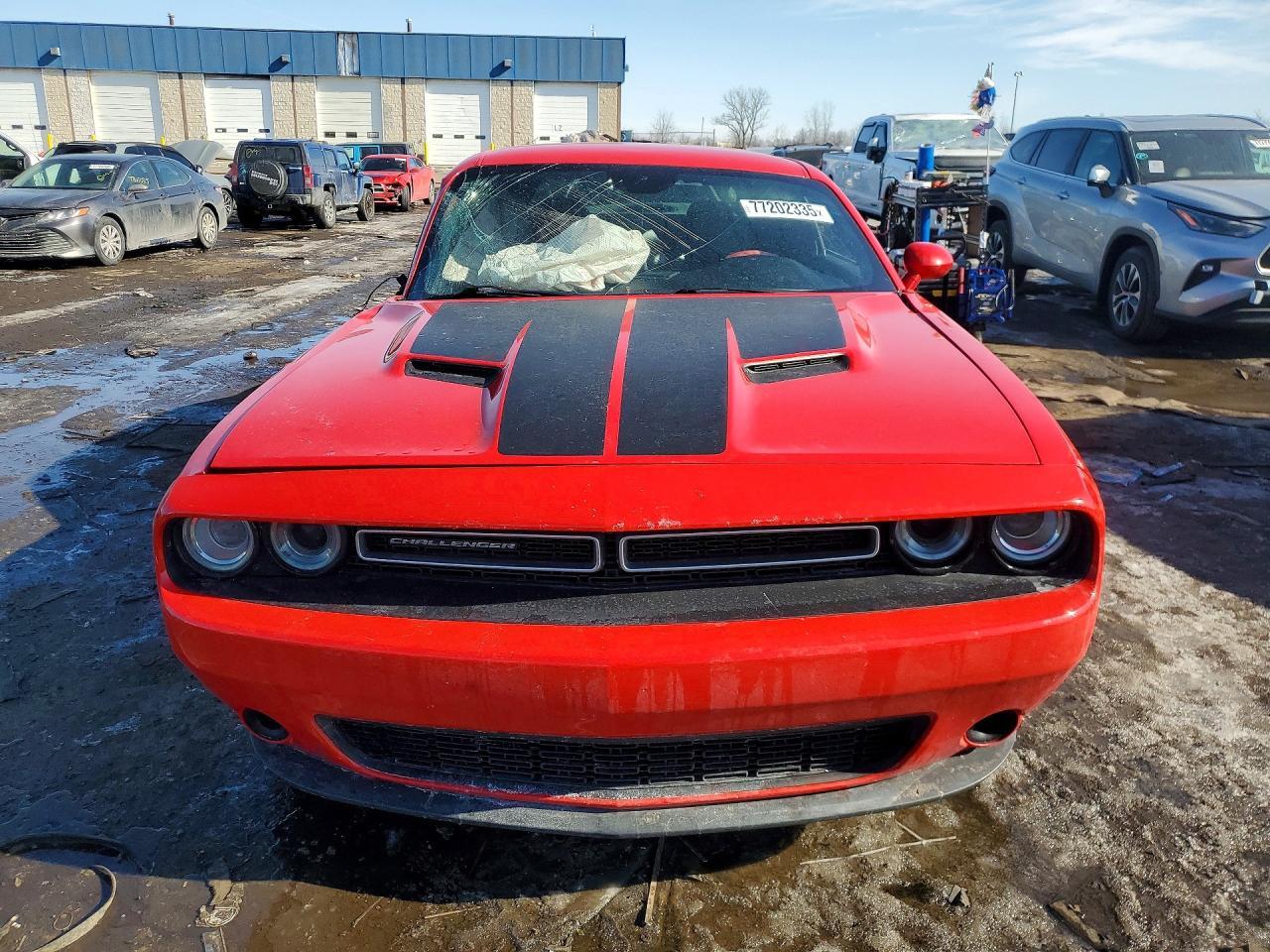 2016 Dodge Challenger sxt
