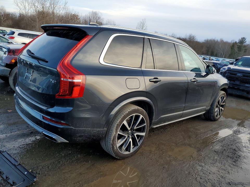 2021 Volvo Xc90 T6 Momentum