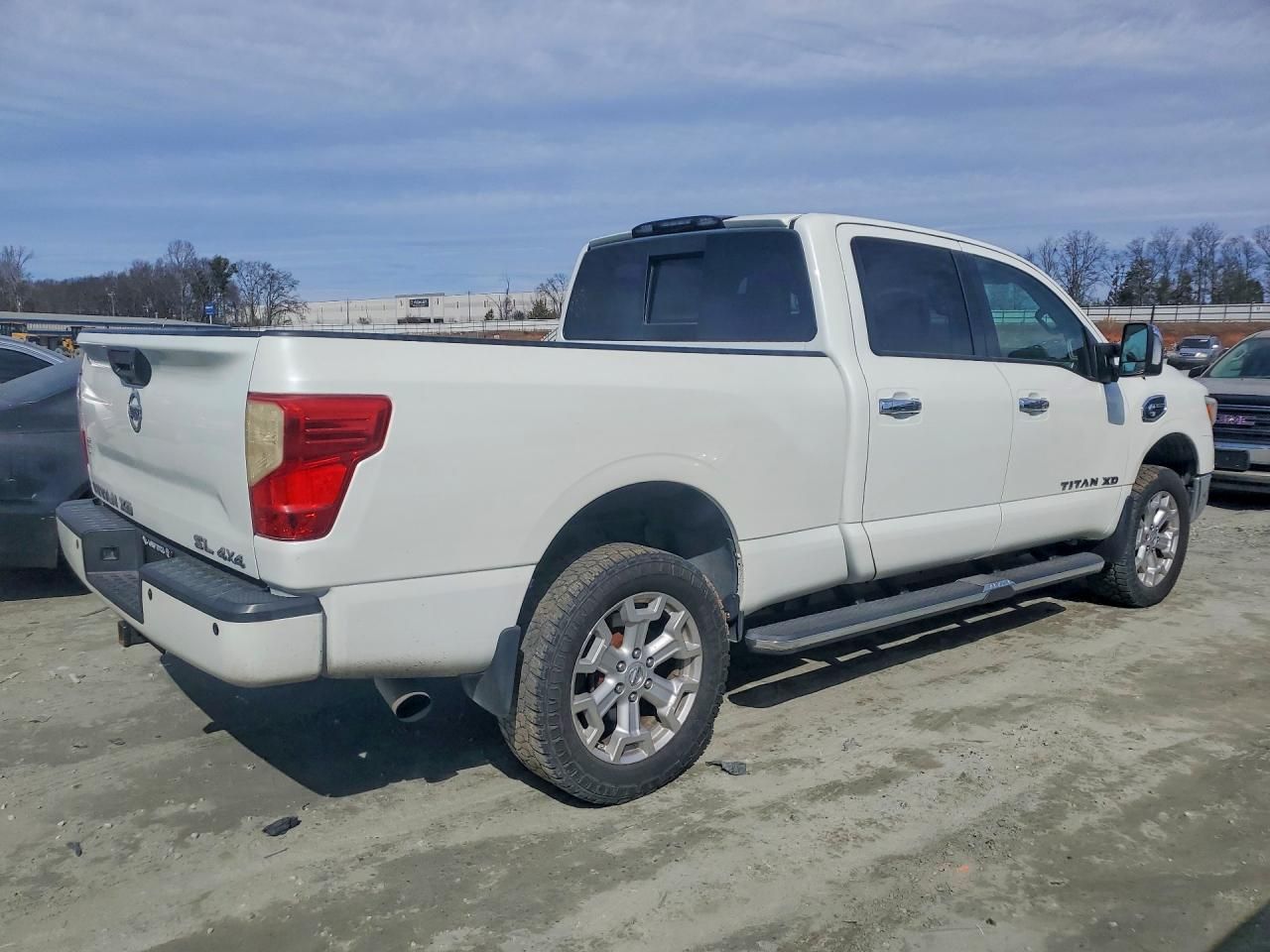2017 Nissan Titan XD SL