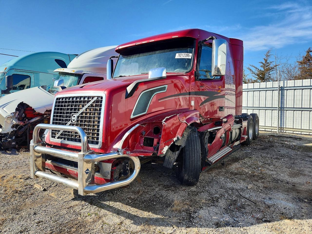 2017 Volv O VNL Semi Truck