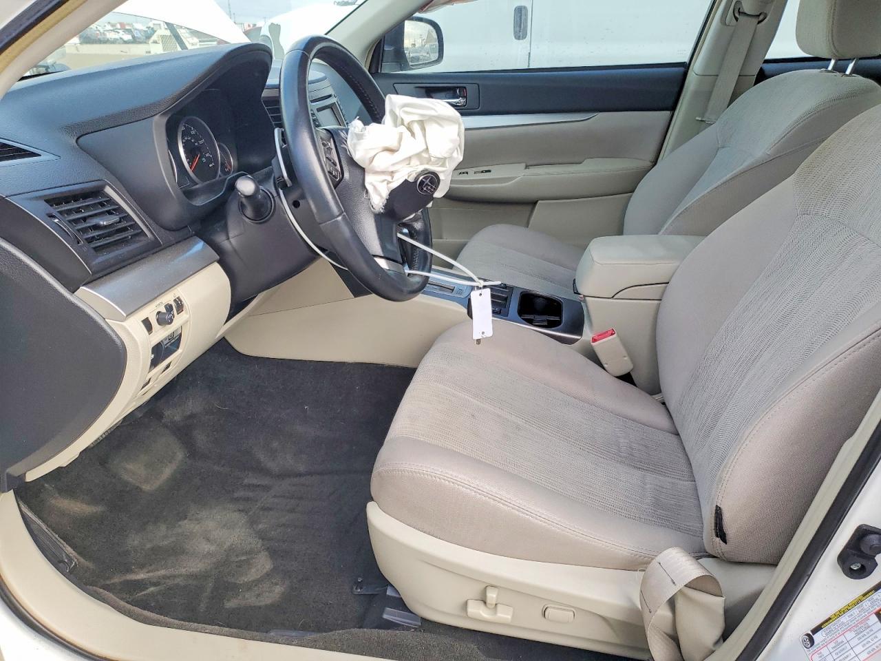 2014 Subaru Legacy 2.5i Premium