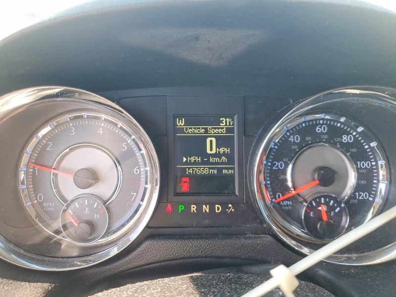 2016 Chrysler Town & Country Touring