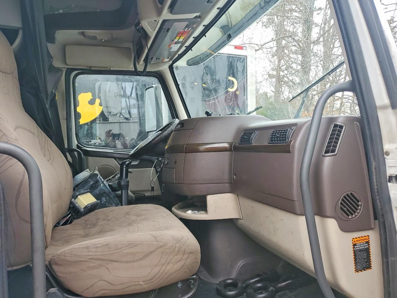 2012 Volvo VNL Semi Truck