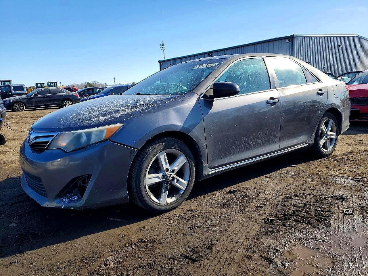 2013 Toyota Camry l