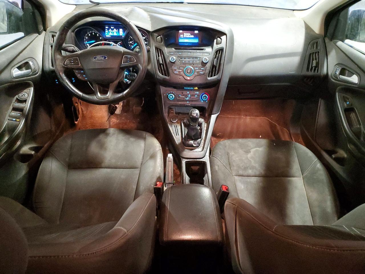 2016 Ford Focus se