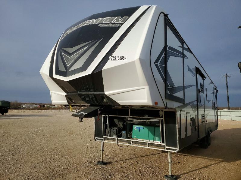 2019 Momentum 2019 Grand Design Momentum TOY Hauler Camper
