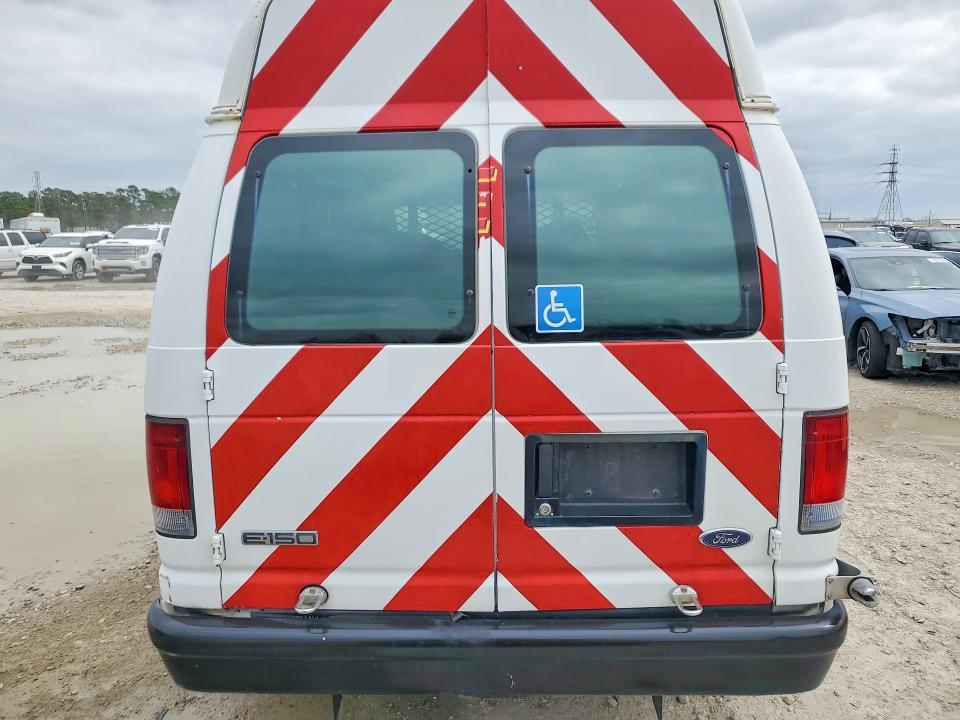 2008 Ford Econoline E150 van