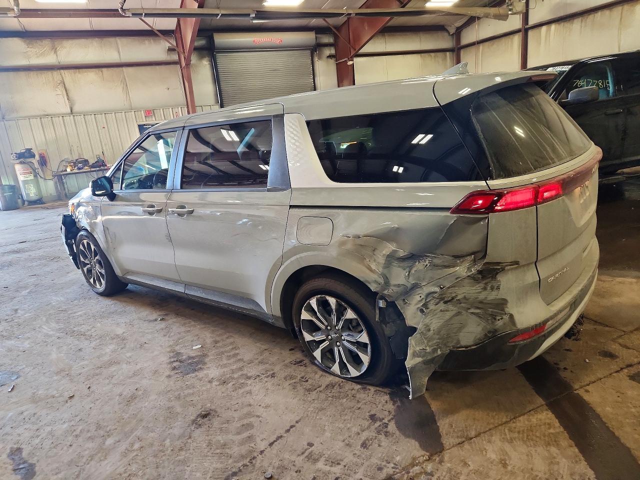 2024 KIA Carnival ex