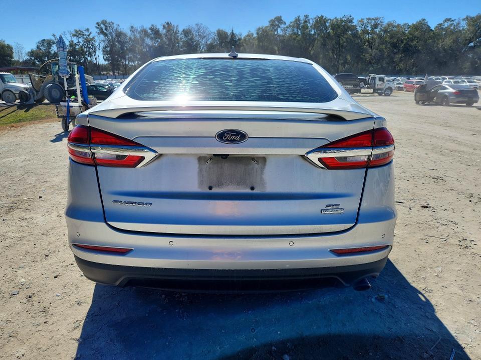 2019 Ford Fusion se