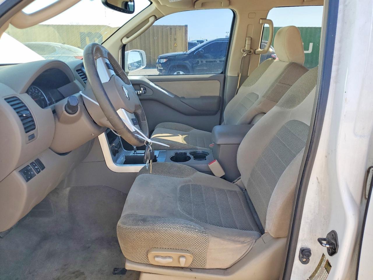2011 Nissan Pathfinder s