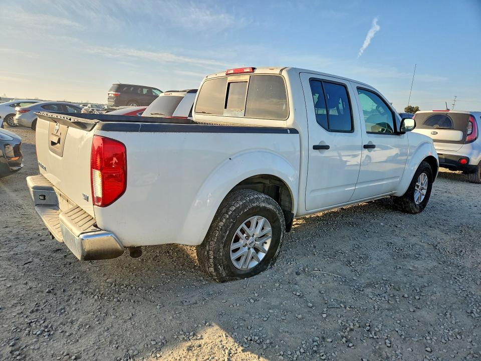 2016 Nissan Frontier s