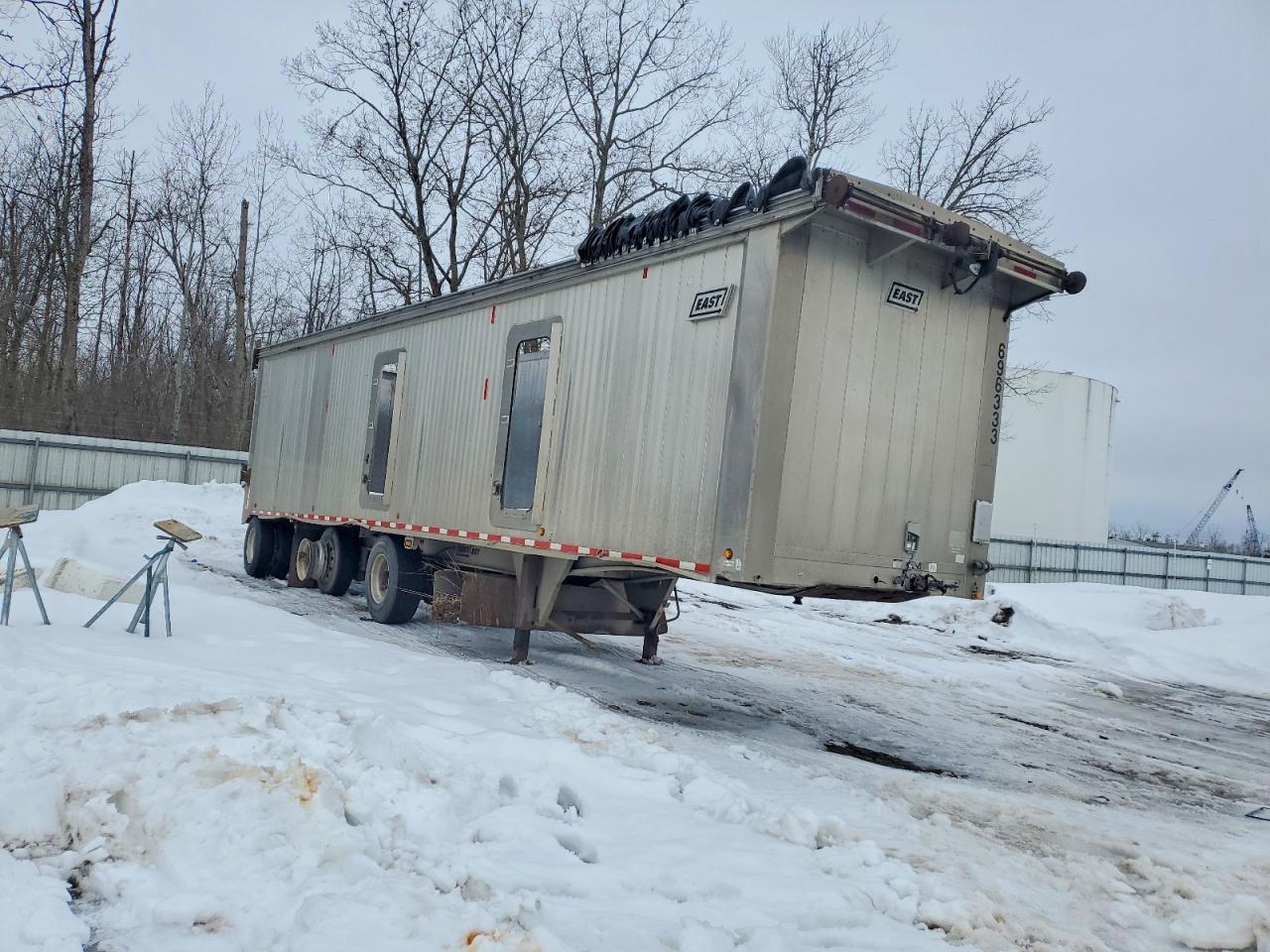 2015 East Manufacturing END Dump-Dump Trailer