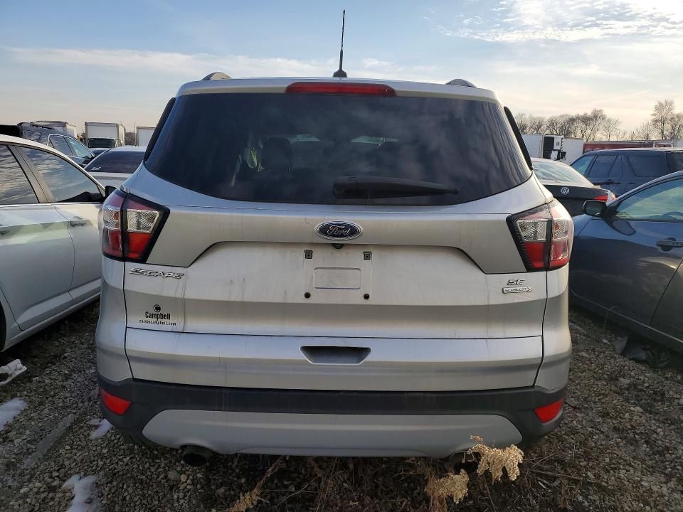 2018 Ford Escape se