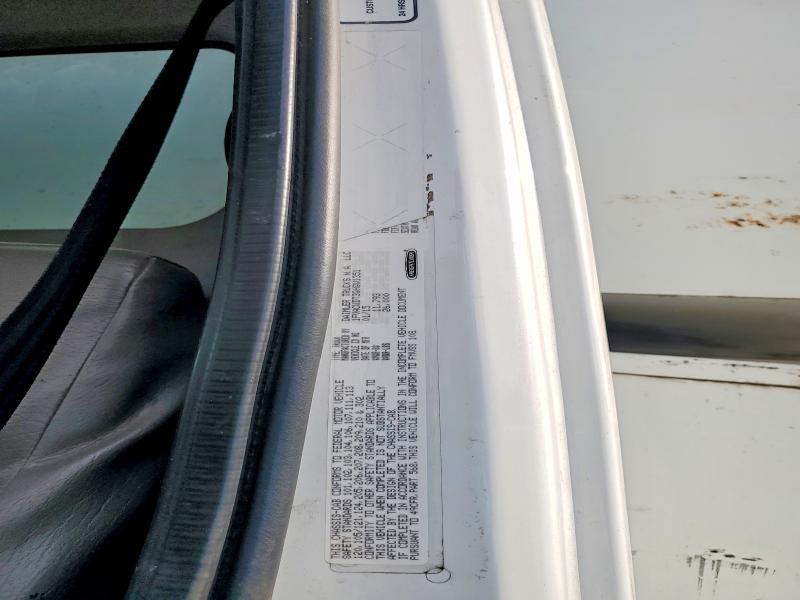 2016 Freigliner 2016 Freightliner Business Class M2 Chipper Truck