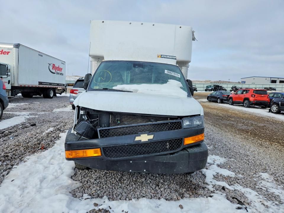 2021 Chevrolet Express Delivery Truck