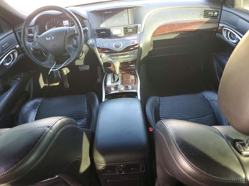 2015 Infiniti Q70 3.7