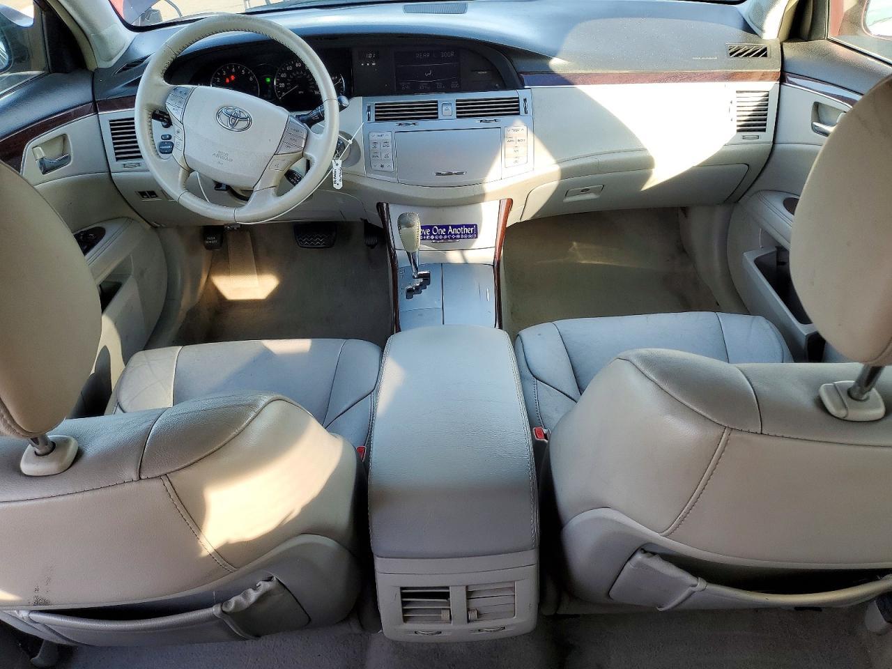 2008 Toyota Avalon xl