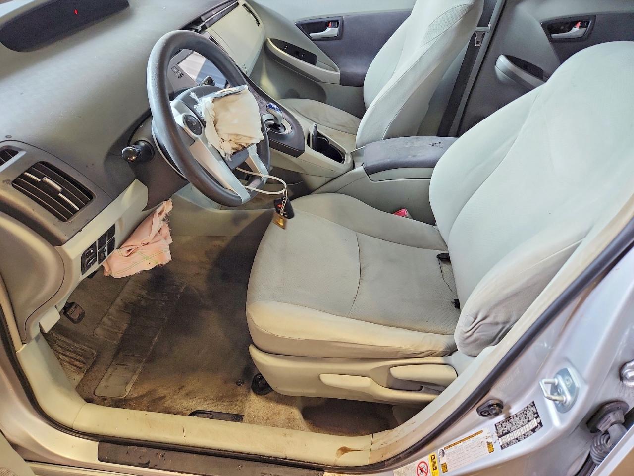 2010 Toyota Prius ii